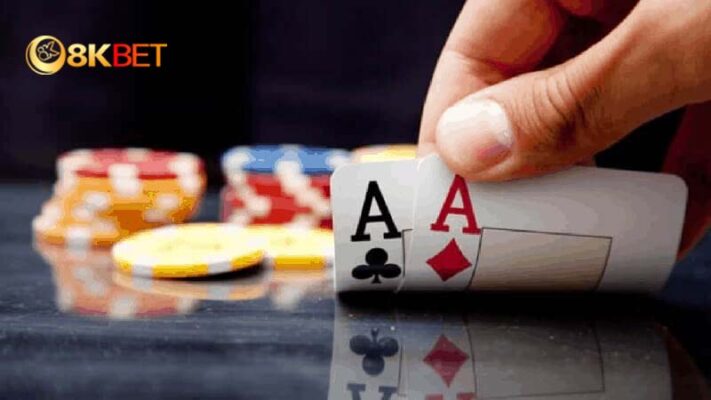 bài xì tố poker 8kbet chơi ra sao